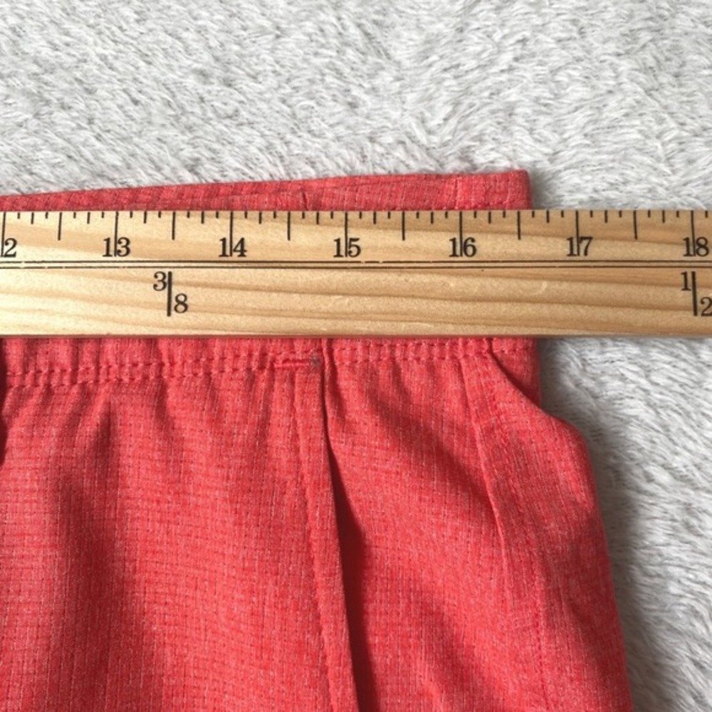 Under Armour HeatGear Golf Shorts Men Size 34 Coral Zip Pocket Preppy Athleisure - Picture 6 of 9